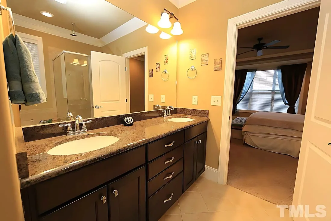 MYHFP 10-1184 IMAGE_Page_03