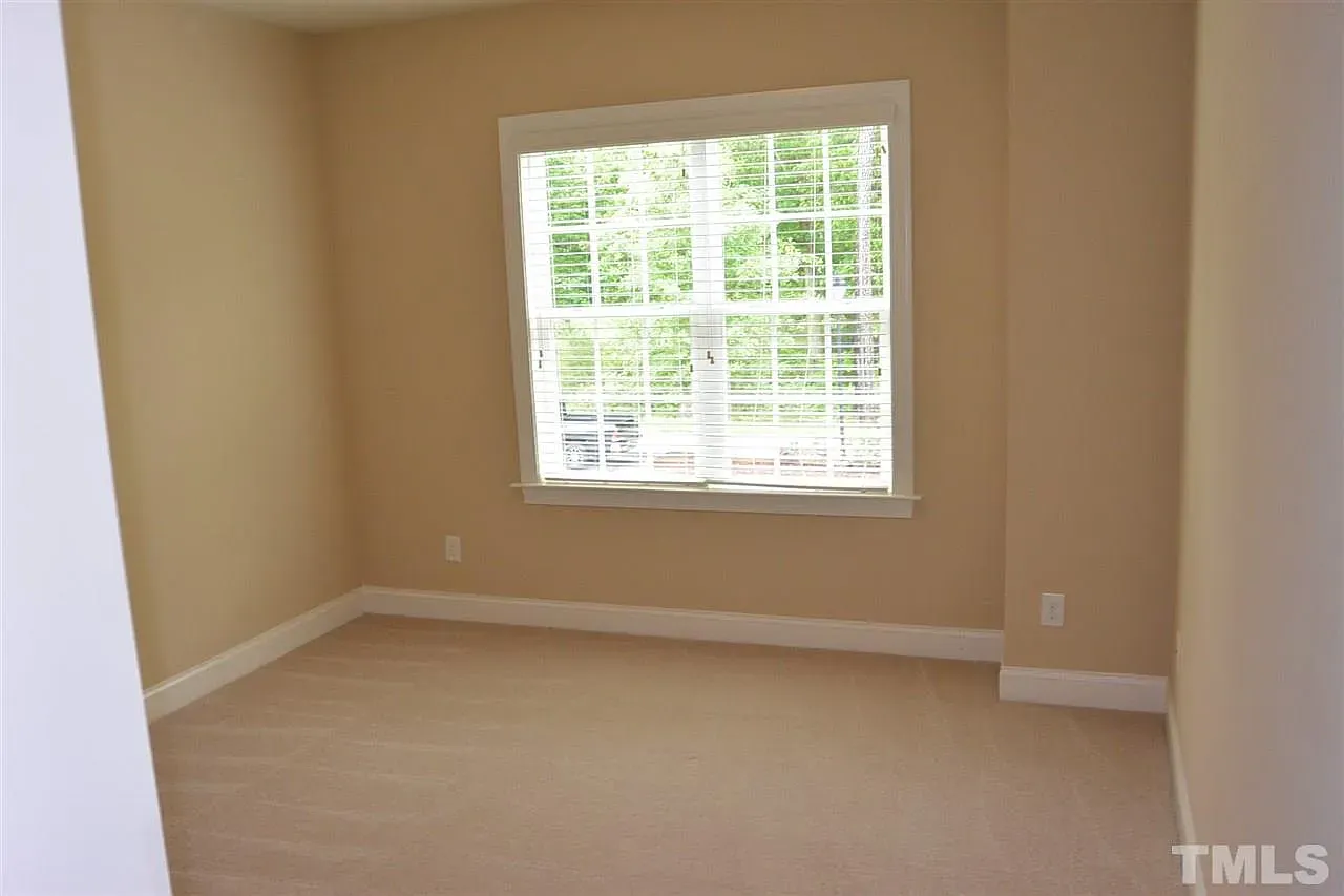 APARTMENT (6)