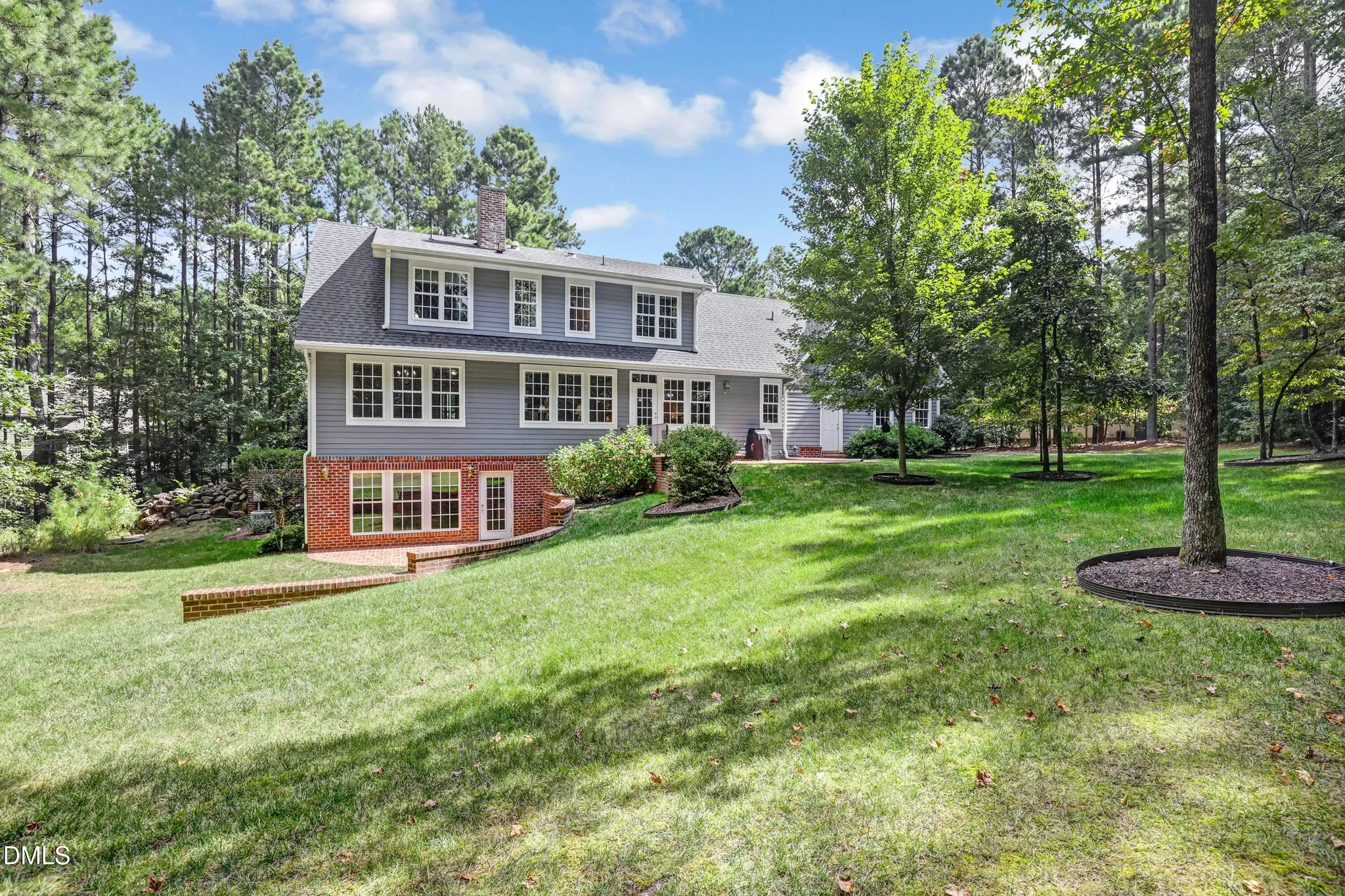 COLONIAL (16)