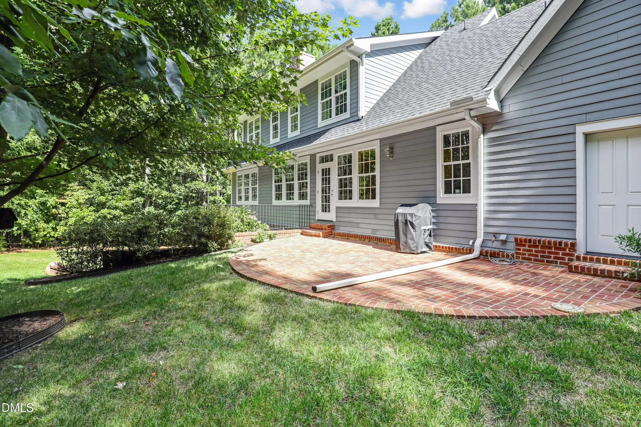 COLONIAL (23)