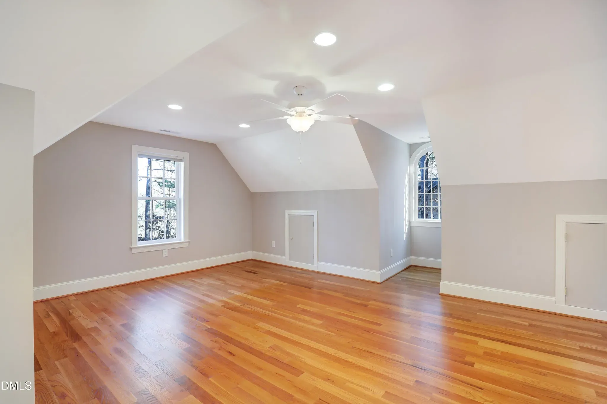 COLONIAL (35)