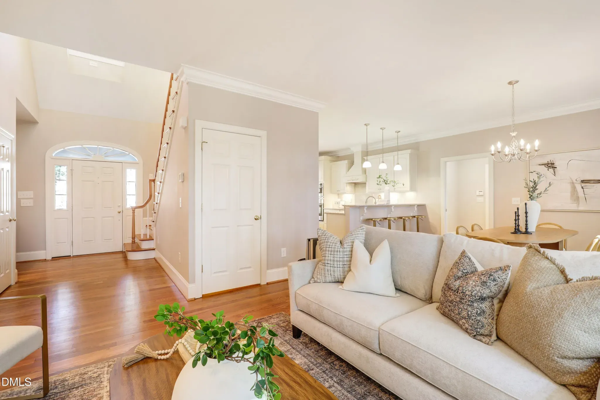 COLONIAL (48)
