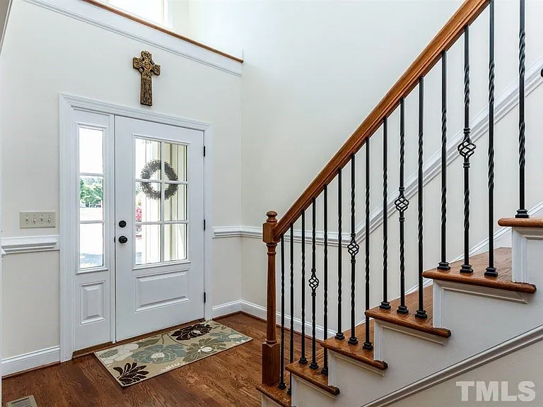 3b8afdd1cfcfabf45cc64ed1ac64065f-cc_ft_768