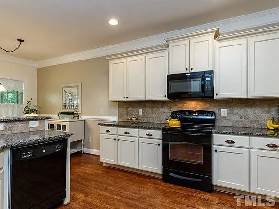 42366a1d1cadf2eb5bf00d41a261f077-cc_ft_576