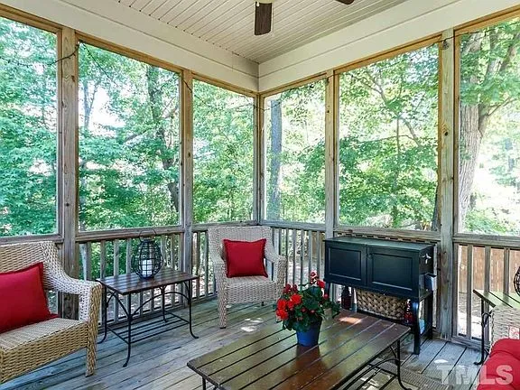 cfee84c2027bbcc40db6af42081b8fe6-cc_ft_576