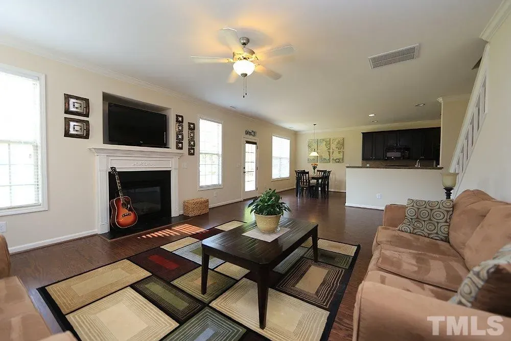 35c628a811b054c1e0dae725ae8c45bbl-m322446085rd-w1280_h960