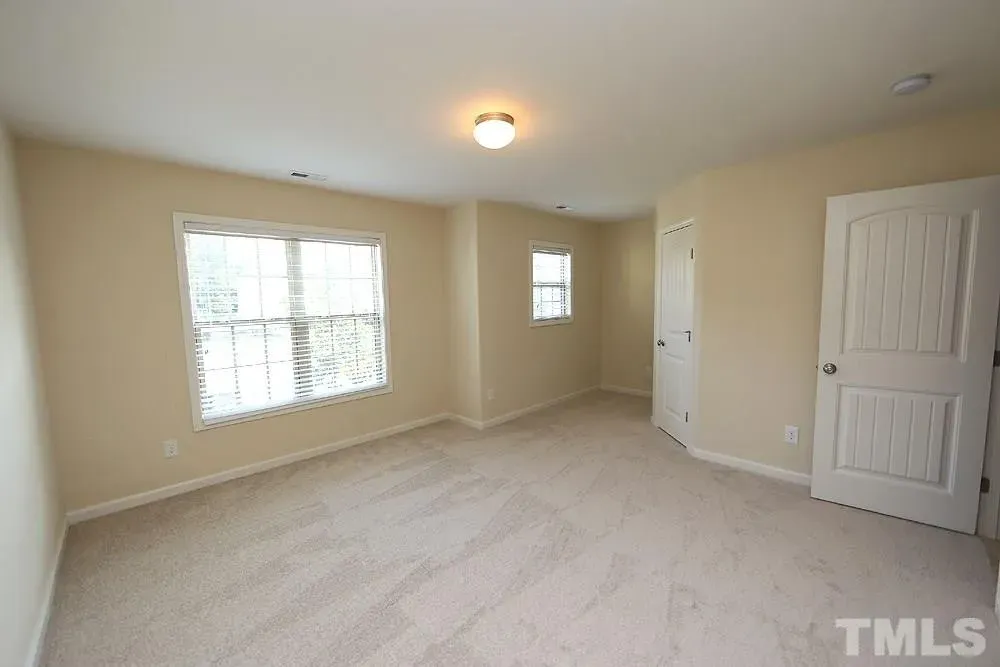 35c628a811b054c1e0dae725ae8c45bbl-m2329597130rd-w1280_h960