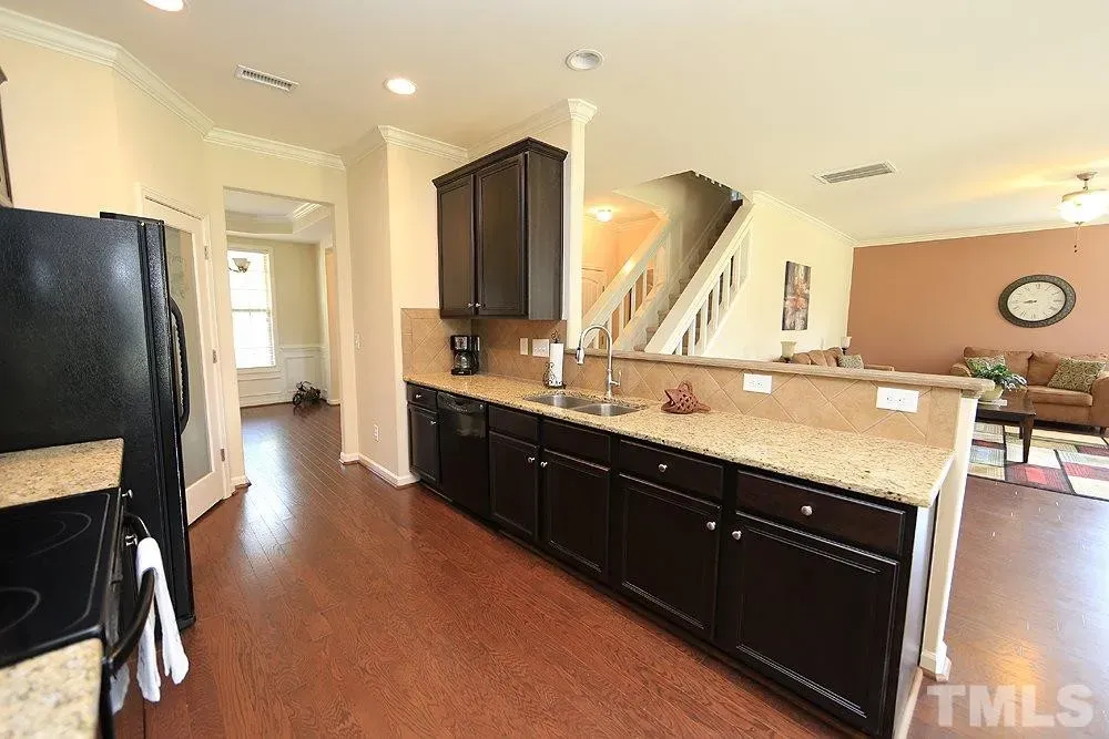 35c628a811b054c1e0dae725ae8c45bbl-m3795959557rd-w1280_h960