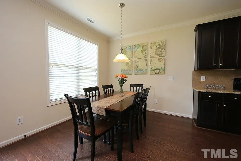 35c628a811b054c1e0dae725ae8c45bbl-m3991741386rd-w1280_h960