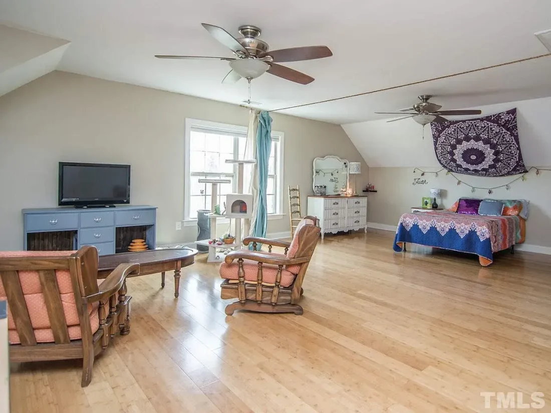 e876eaf3ea5d14a7f07a962a54976662-uncropped_scaled_within_1344_1008