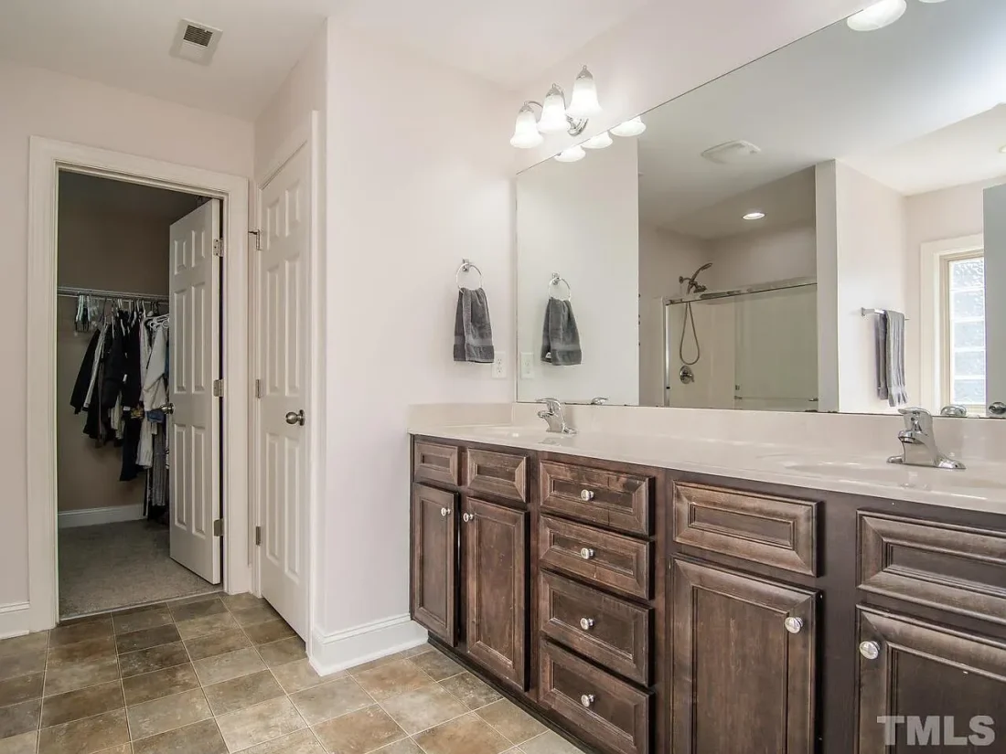 121c31d5aad44572849a86bfd093786a-uncropped_scaled_within_1344_1008