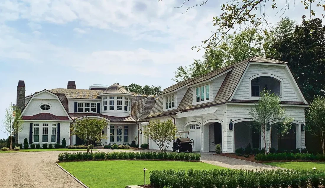 120925092_4018949458120322_39457