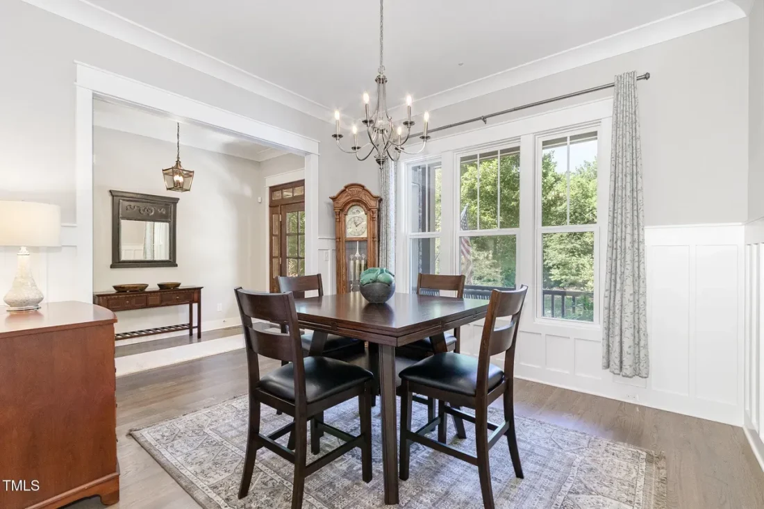 imageye___-_e7a7c2672b7f3bc7f560bbeac66ac1c9l-m2264417830rd-w1280_h960