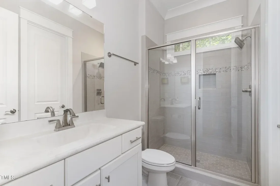 imageye___-_e7a7c2672b7f3bc7f560bbeac66ac1c9l-m1175224090rd-w1280_h960