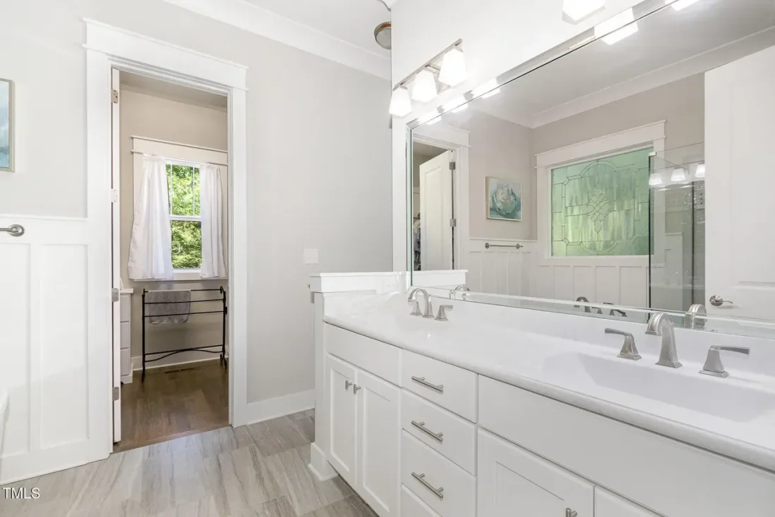 imageye___-_e7a7c2672b7f3bc7f560bbeac66ac1c9l-m1087948039rd-w1280_h960