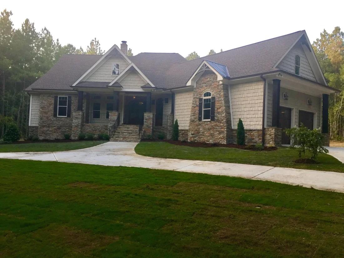 17-1039 HOUSE PLAN - Beautiful Craftsman (2)