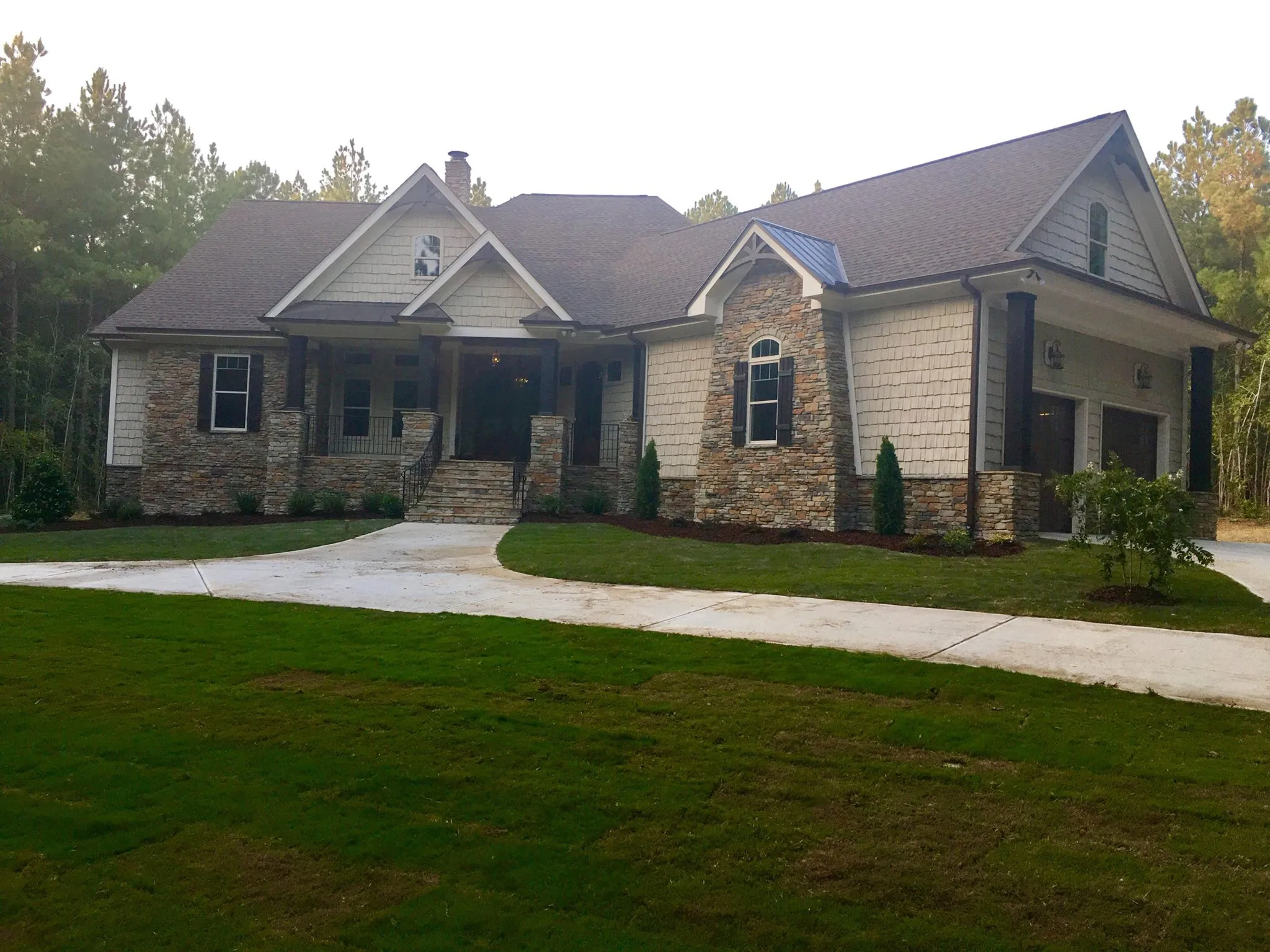 17-1039 HOUSE PLAN - Beautiful Craftsman (2)