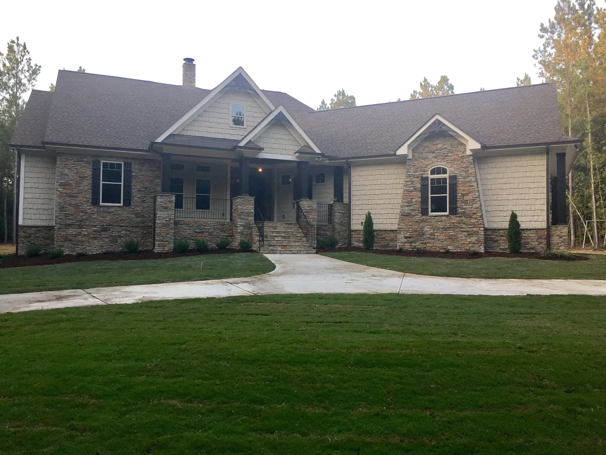 17-1039 HOUSE PLAN - Beautiful Craftsman (14)