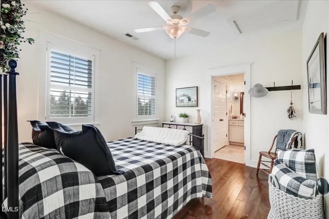 27657fcc93cb9b37f85e72413cc3609bl-m119794549rd-w2048_h1536