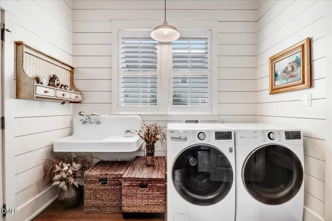 27657fcc93cb9b37f85e72413cc3609bl-m3699463265rd-w2048_h1536