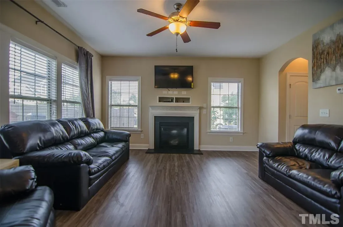 21d640252f5e1123dd94fb0dc7e02926-cc_ft_1536