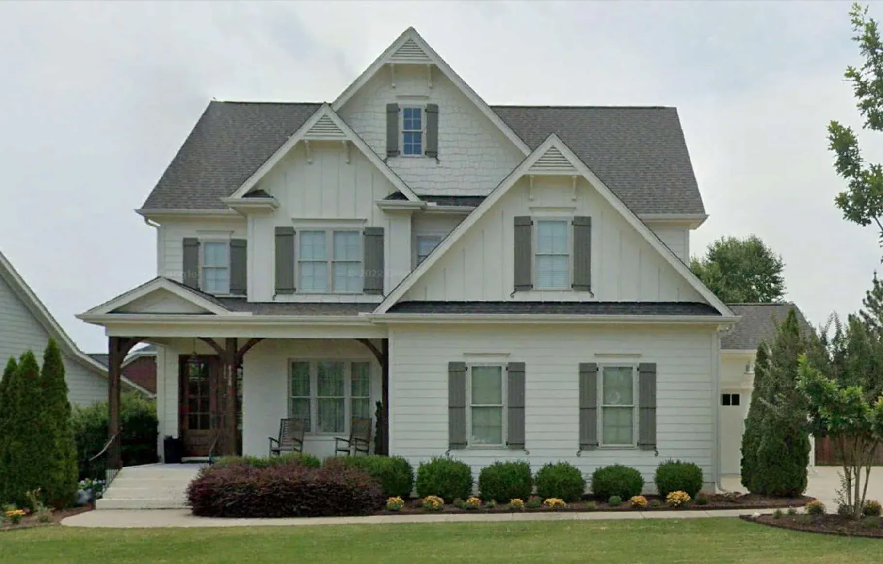 Craftsman-Home-Plan-with-Stunnin