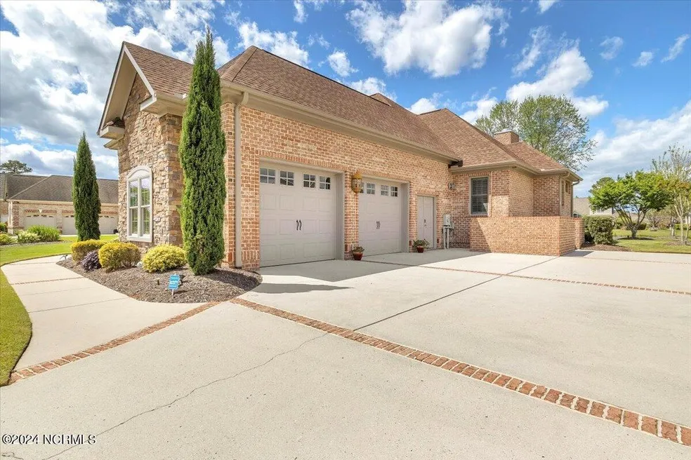 1309-hydrangea-ct-leland-nc-70