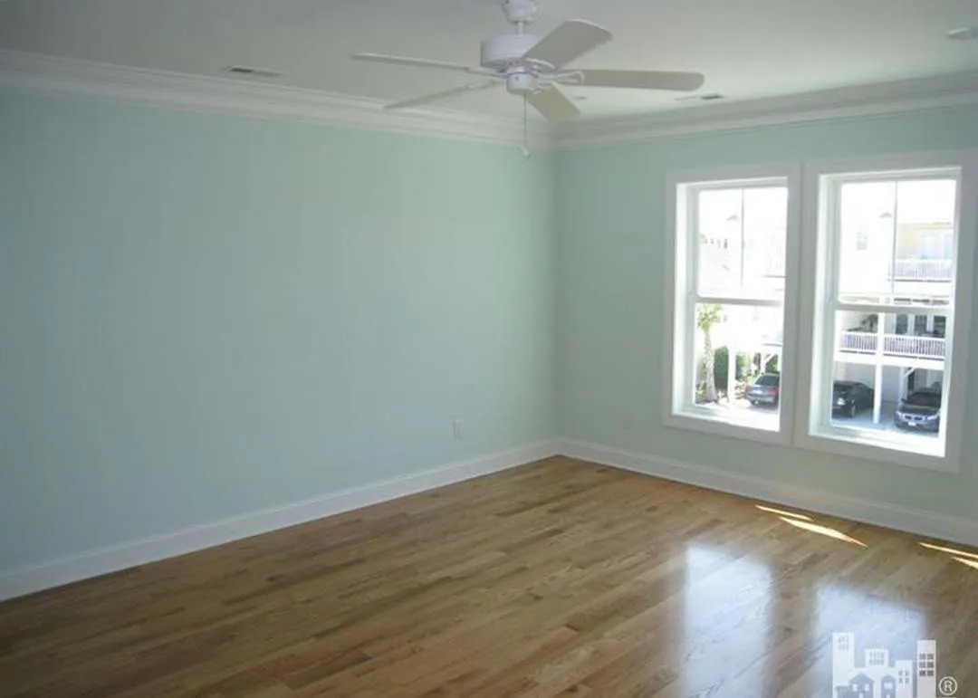 genMid.30483472_15_0