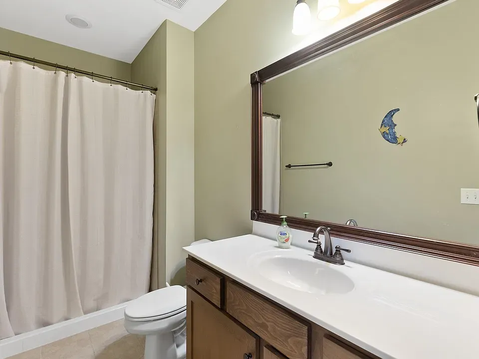 0d053431a892fc96cf3f35e2c6c3417b-cc_ft_960