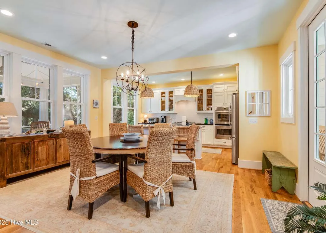 genMid.100545304_6_5