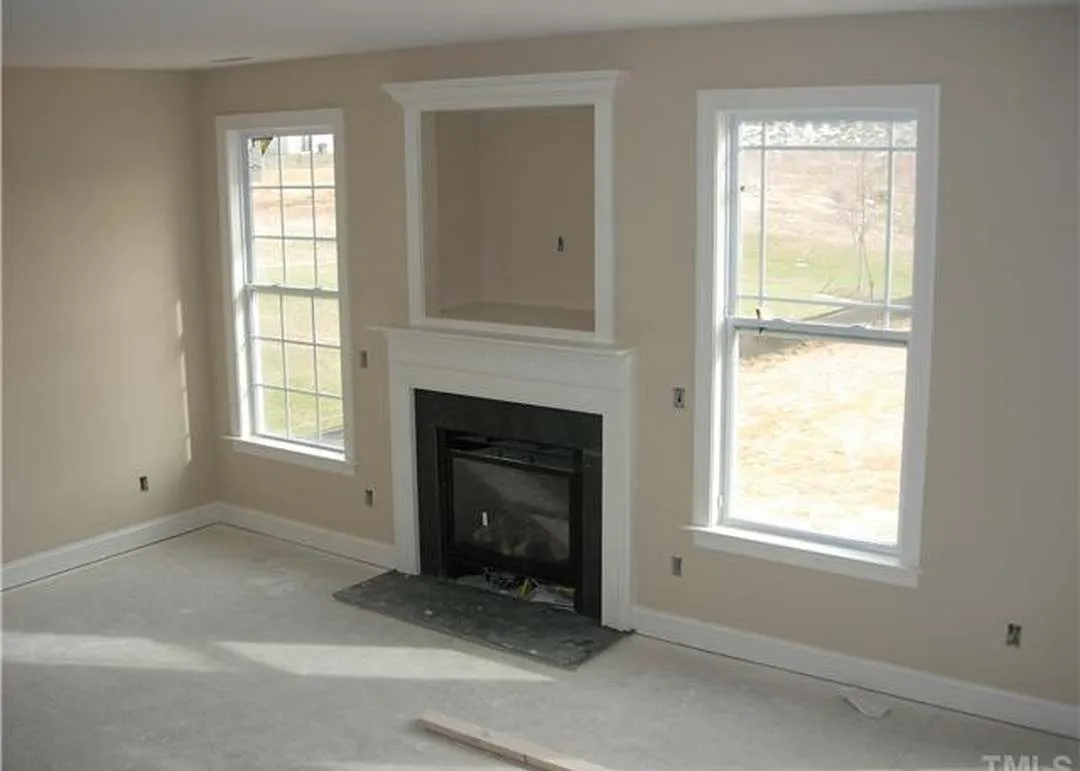 imageye___-_genMid.1698310_4_3