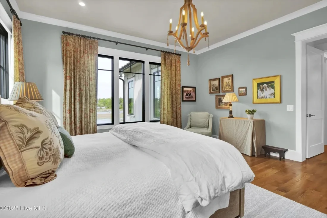 COASTAL FARMHOUSE (3)