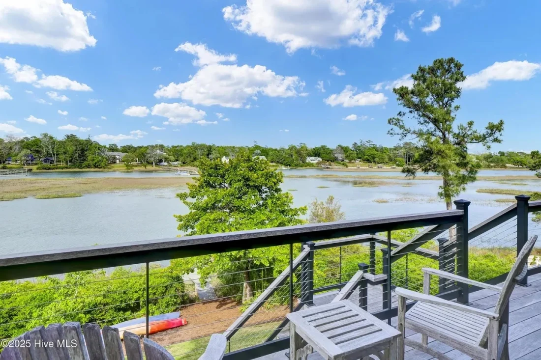 COASTAL FARMHOUSE (32)