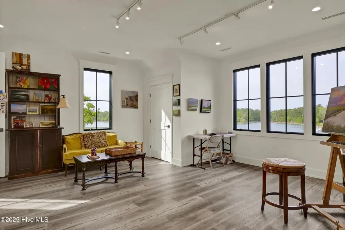 COASTAL FARMHOUSE (35)