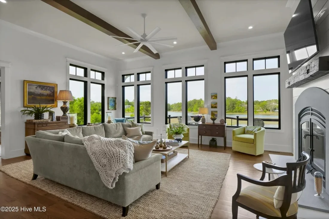 COASTAL FARMHOUSE (39)