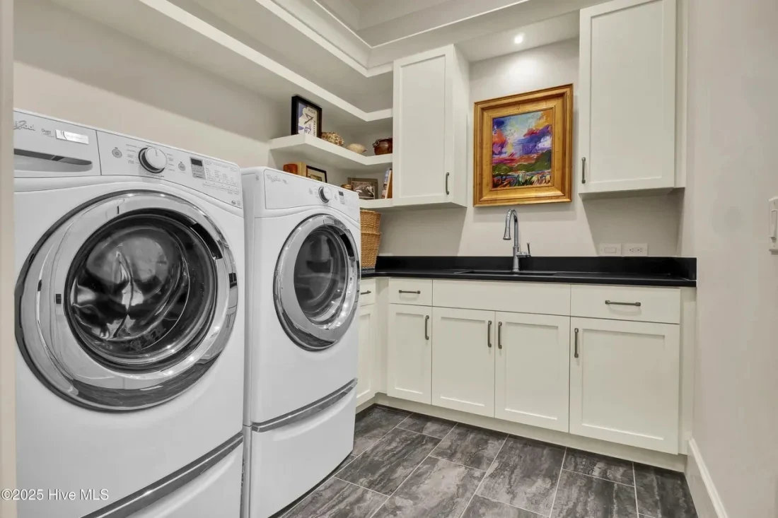 COASTAL FARMHOUSE (62)