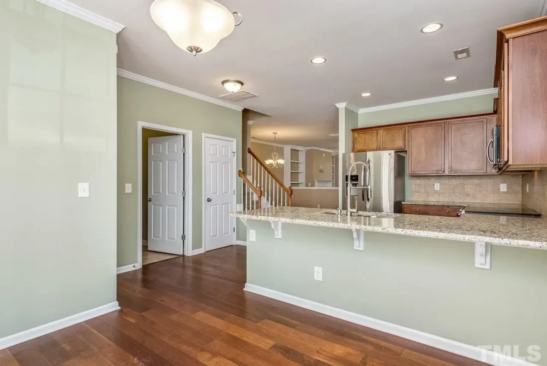 45bb5194af86c1e322f7844bb74a7073l-m11rd-w1280_h960