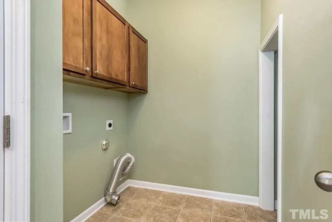 45bb5194af86c1e322f7844bb74a7073l-m18rd-w1280_h960