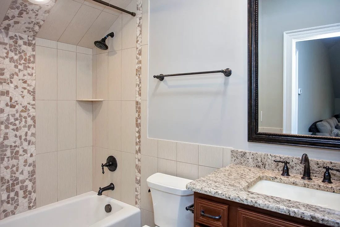 9189aa633c04c78c770a0e51f76b9395-uncropped_scaled_within_1536_1152