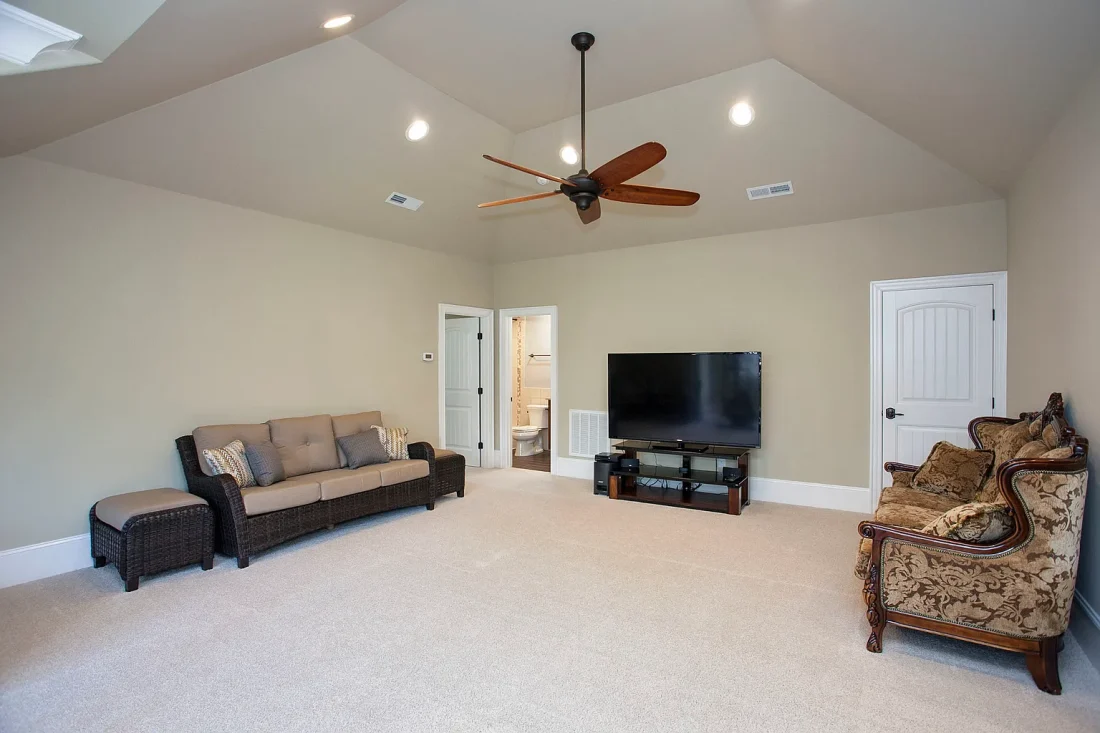 67535c27fc94a1c6eb8188a615cc79d2-uncropped_scaled_within_1536_1152