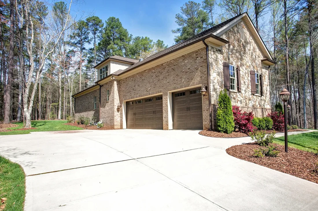 9780a9ed1e71fc01bdafc8aa0048bc6c-uncropped_scaled_within_1536_1152