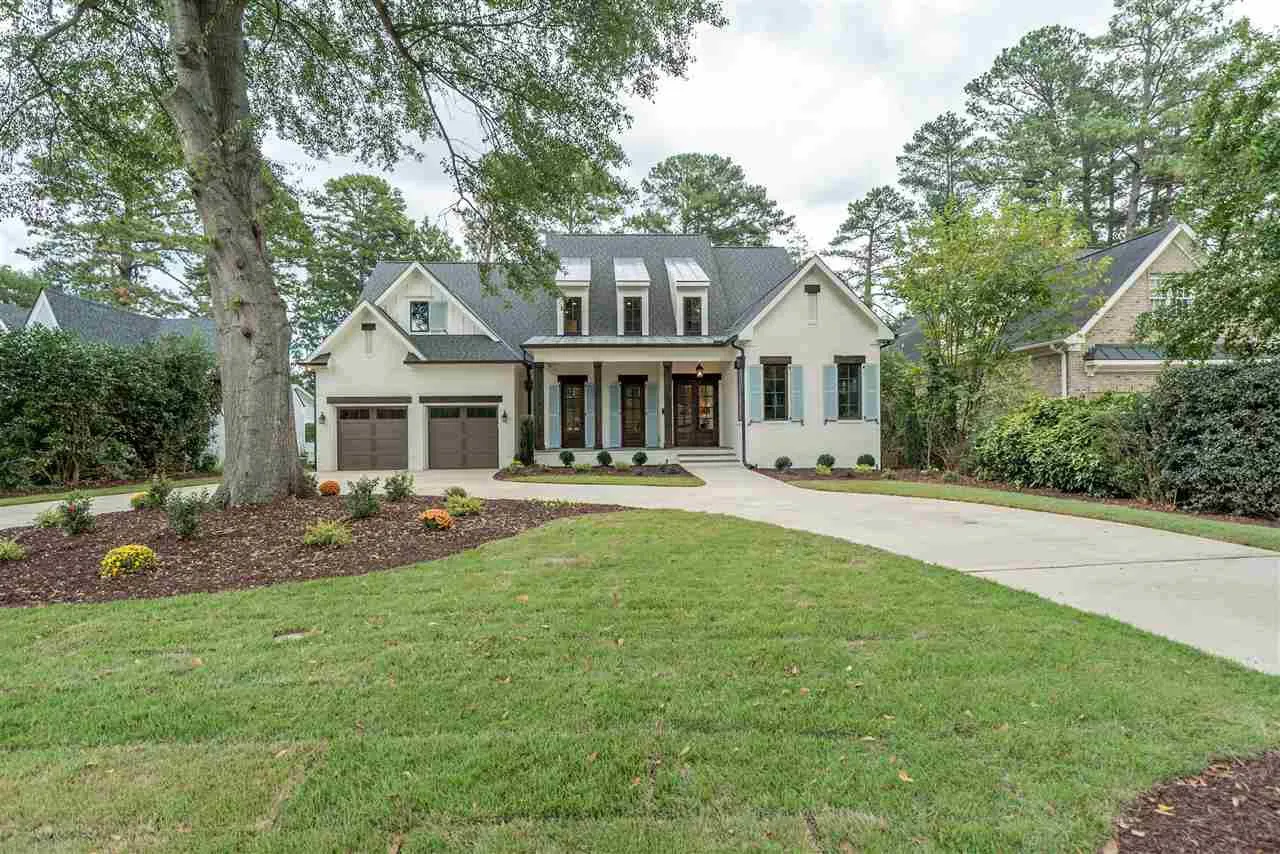 MODERN FARMHOUSE (1)