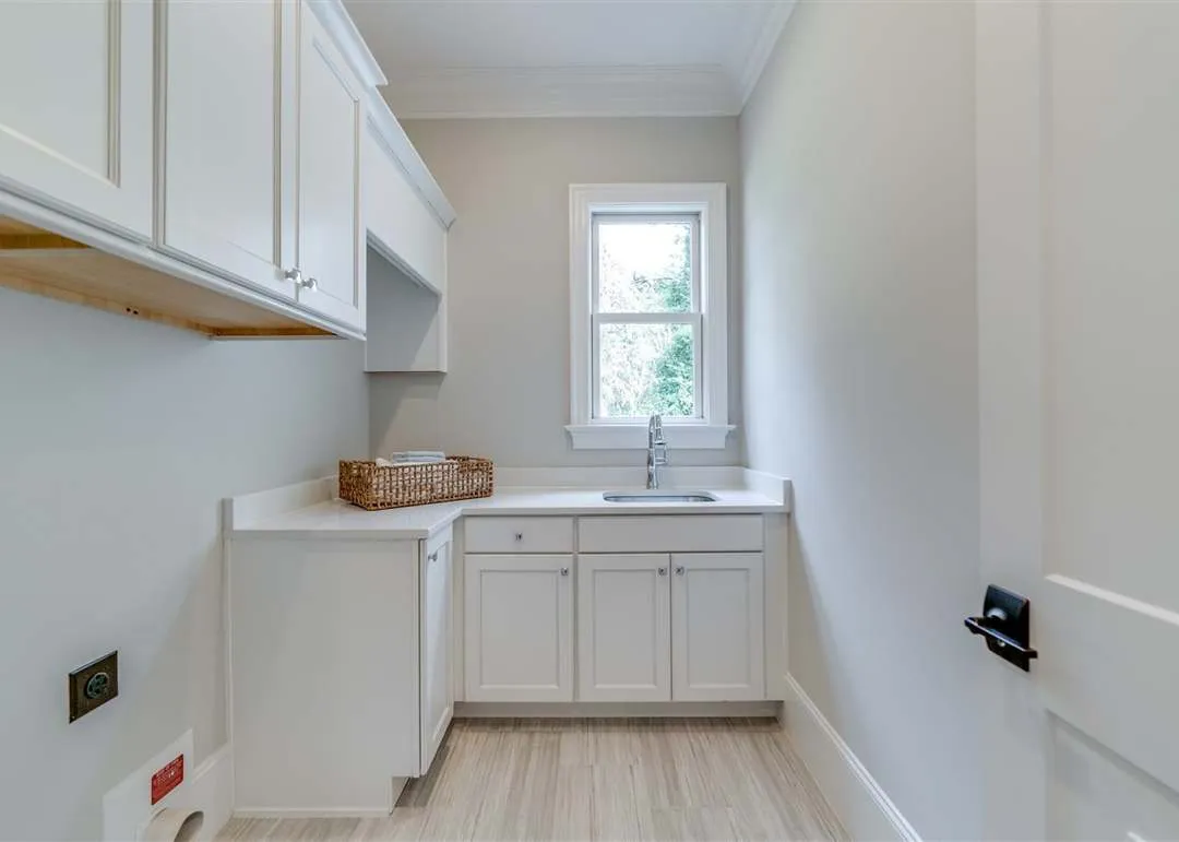 MODERN FARMHOUSE (9)