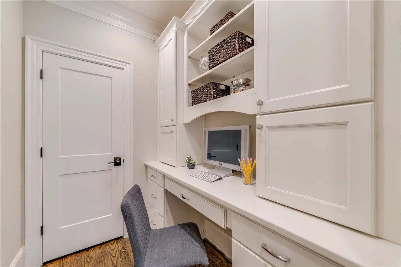 MODERN FARMHOUSE (13)