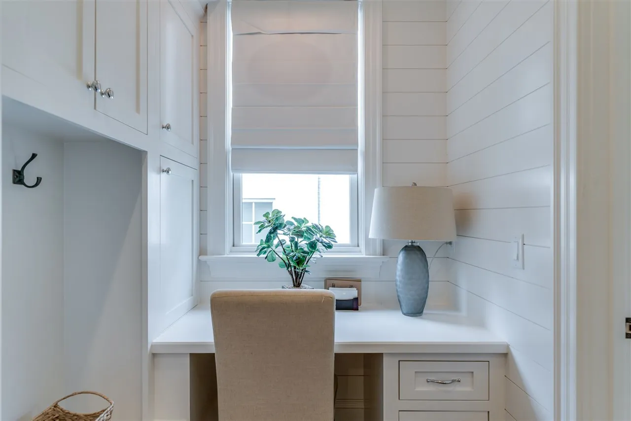 MODERN FARMHOUSE (23)