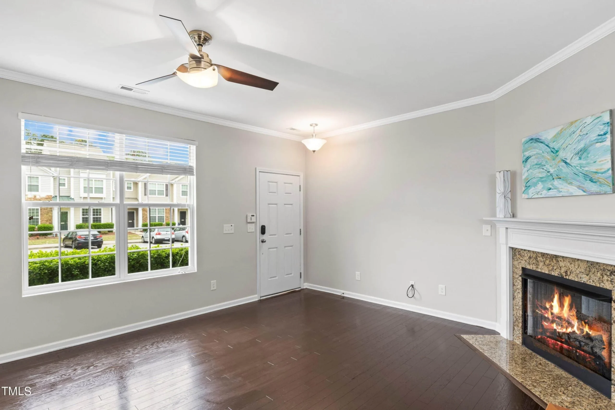 8-APARTMENT