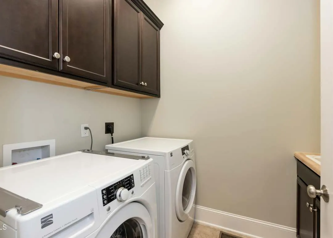 genMid.10069985_15_0