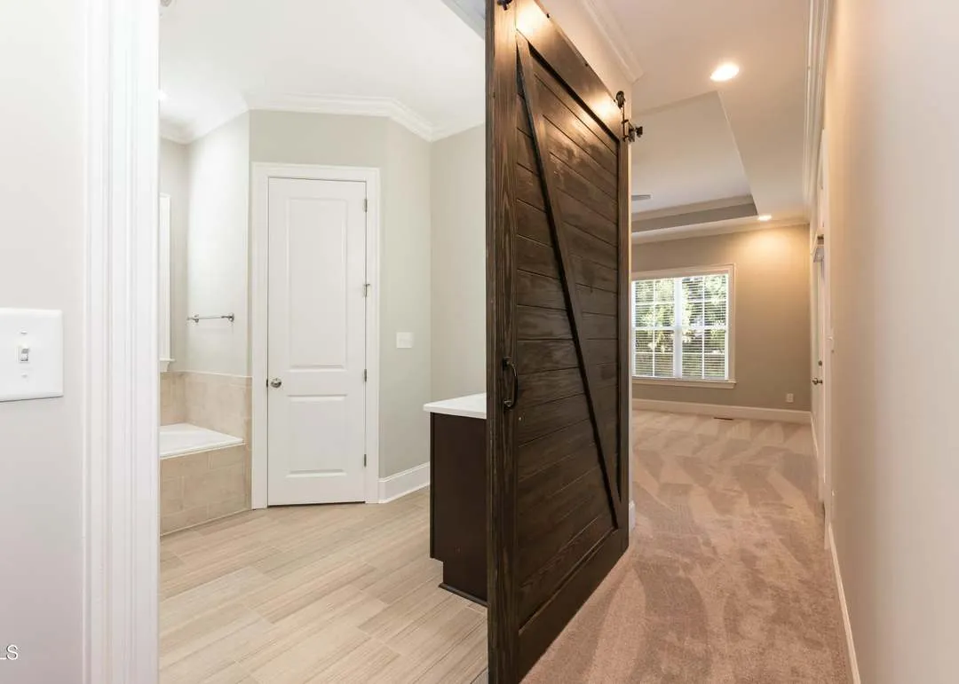 genMid.10069985_19_0