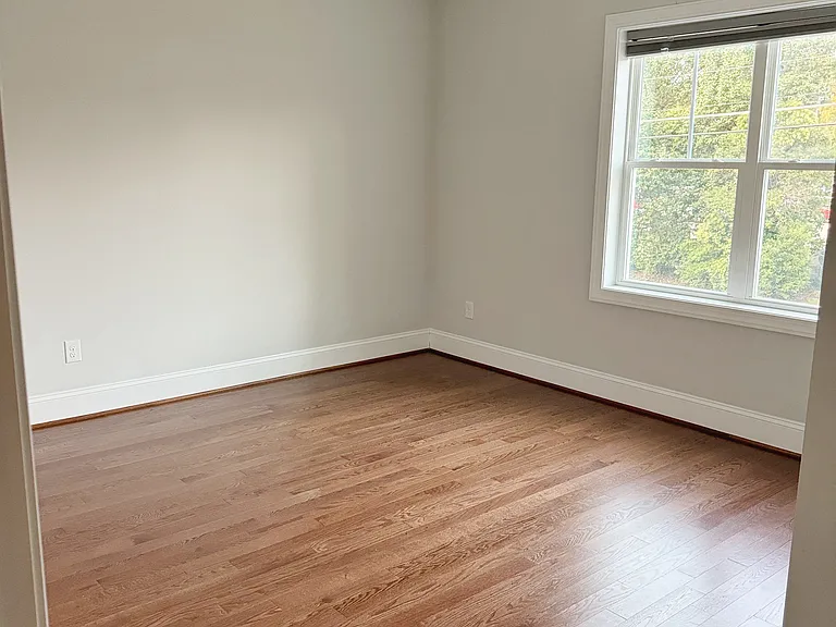 f1219c45c06a56fdee263b0cb5045535-cc_ft_768