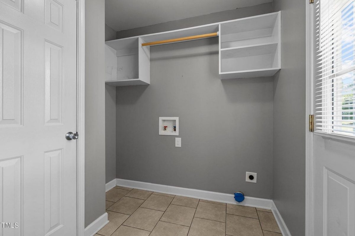 Traditional Home Plan Functional One-Story Layout with CAD Blueprints